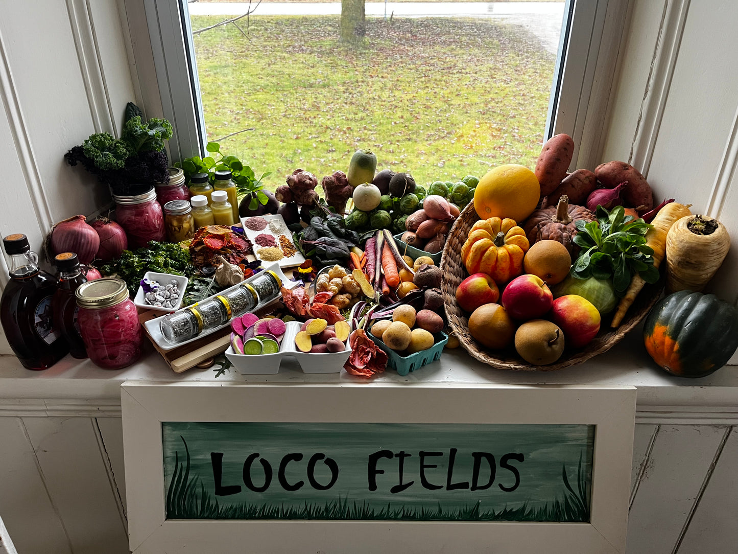 Bundle Box - A farmer curated box of seasonal vegetables & fruits