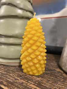 Beeswax candles - Pine cones