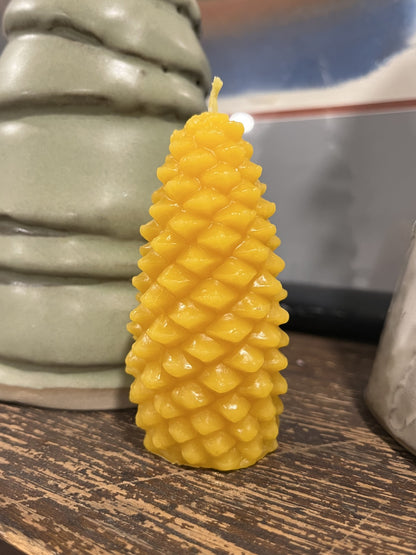 Beeswax candles - Pine cones