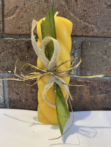 Beeswax candle - Spiral pillar